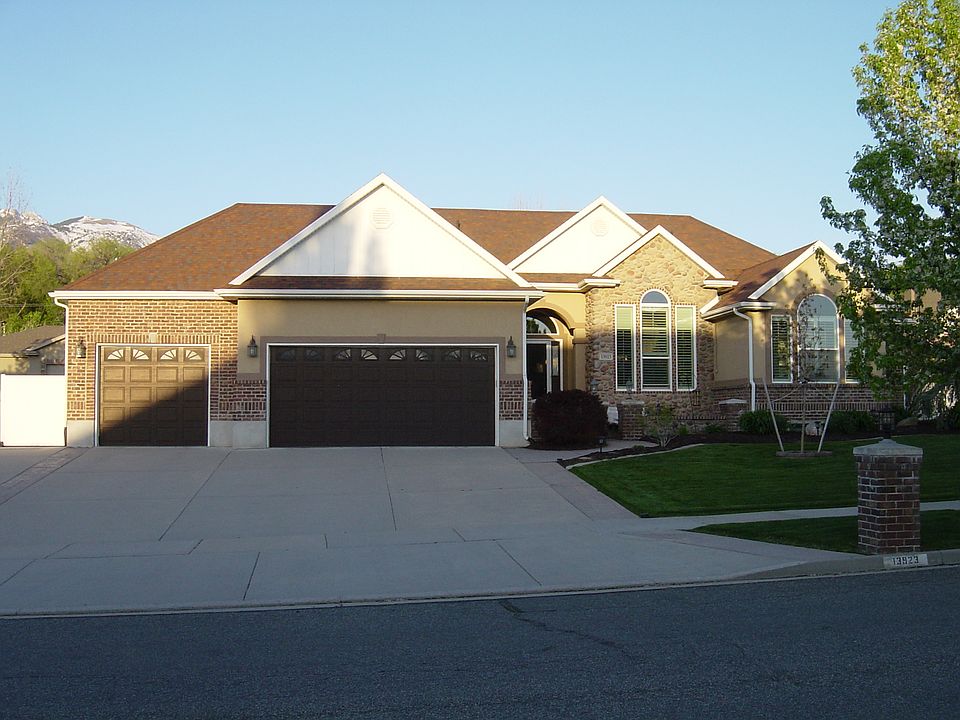1st image of 13923 S Arrow Creek Dr