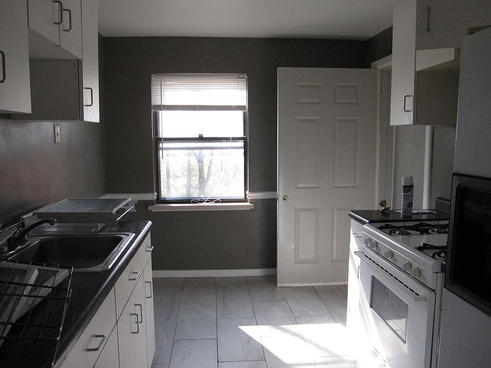 2nd image of 1560 Cardington Rd APT 4