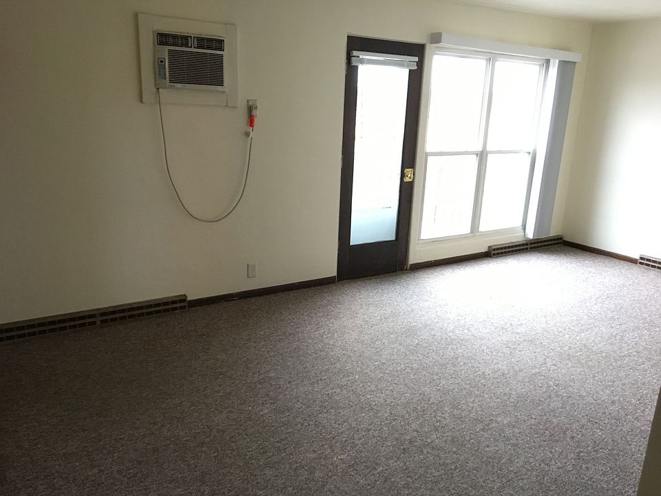 1st image of 2815 Thomas Dr #F102