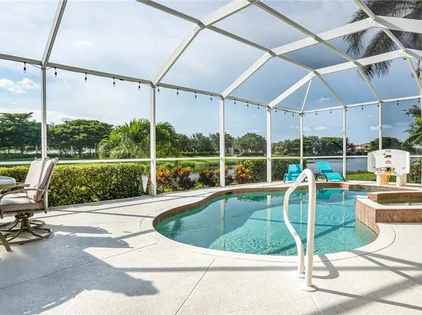 2374 Verdmont Ct, Cape Coral, FL 33991
