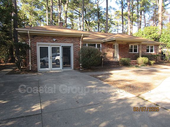 4th image of 4052 Shore Dr