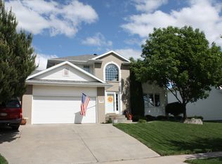 5624 S 77th St, Lincoln, NE 68516