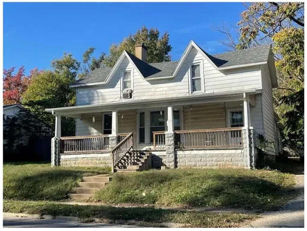 1215 Madison Ave photo 1