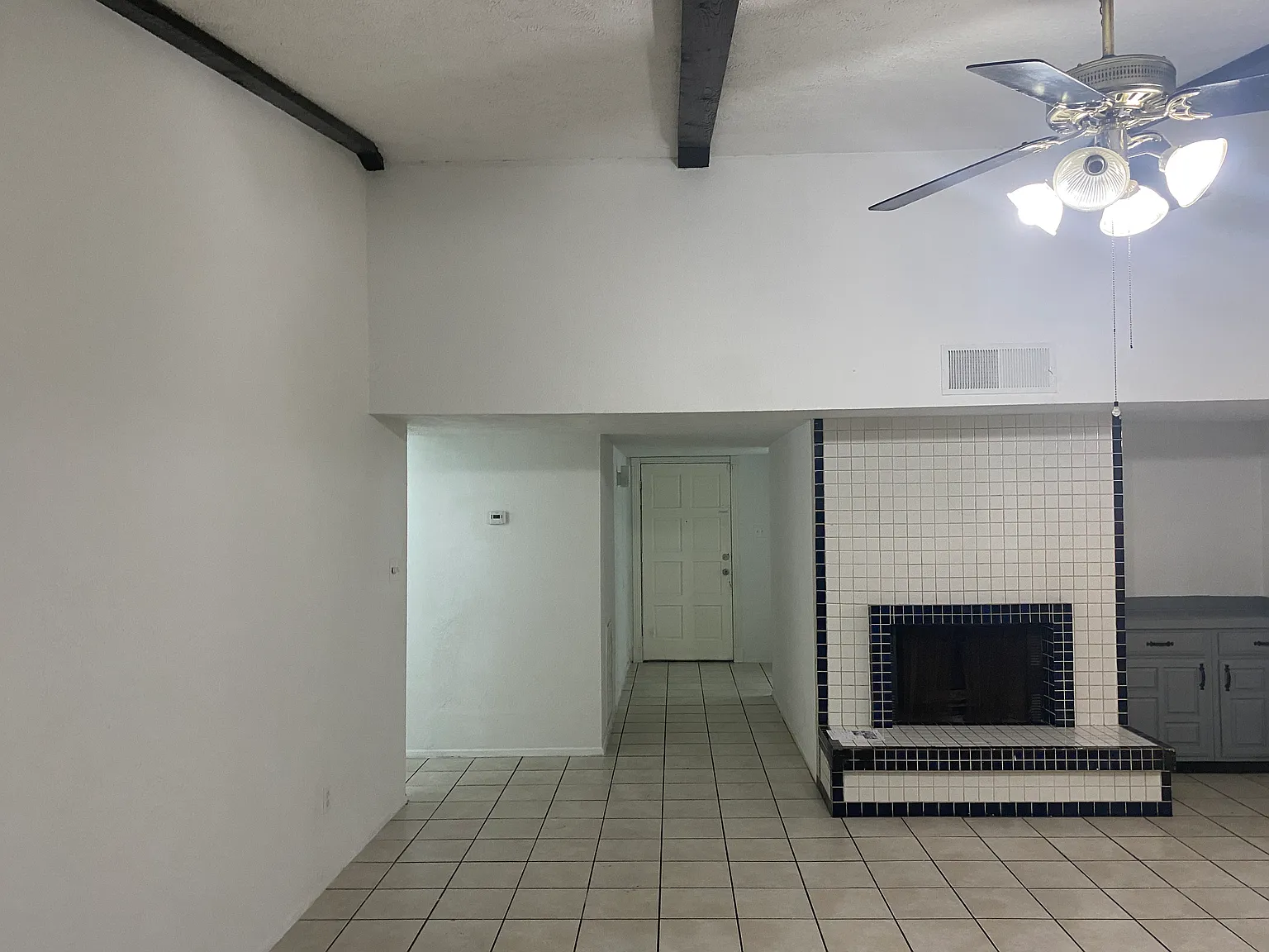 4 bed, 1870 sqft, $1,800 — Photo 3