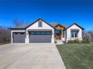 9102 SW 11th Street Ct, Blue Springs, MO 64064