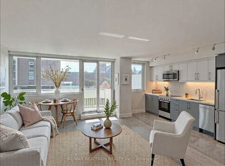 11 Walmer Rd #208-C02, Toronto, ON M5R 2W9