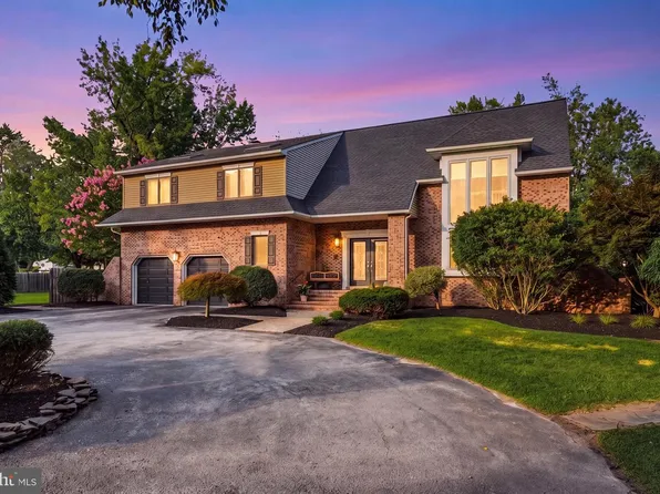 276 Greentree Rd, Sewell, NJ 08080