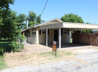407 N Francis, Henrietta, TX 76365