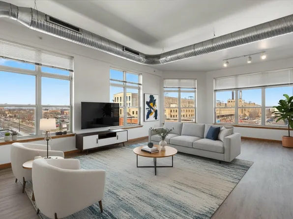 Six Points Apartments