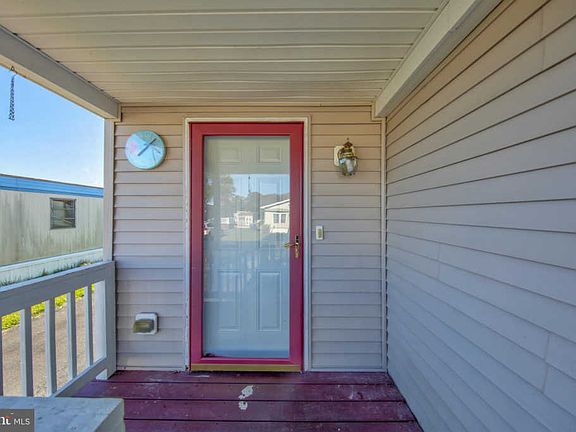 4th image of 3 Spinning Wheel Ln #38125