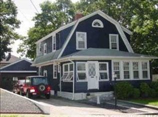 11 Haddon Hill Rd, Cranston, RI 02905