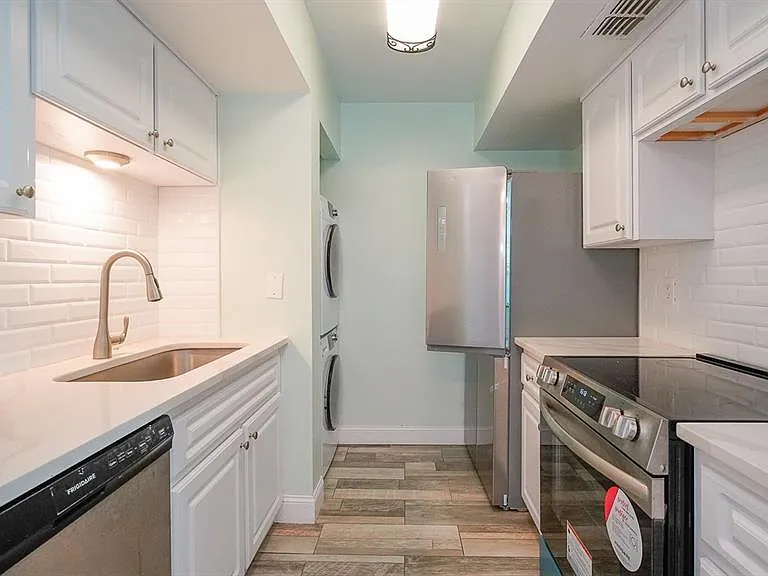 2599 Countryside Blvd #210 — Photo 24