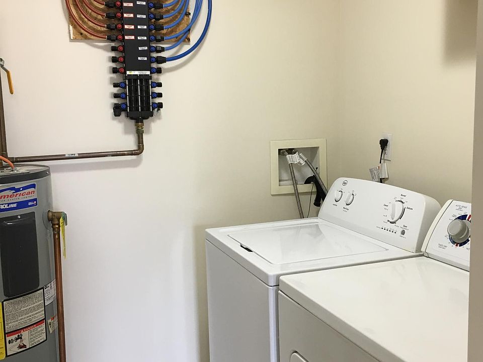 2nd image of 1502 3rd Ave #2
