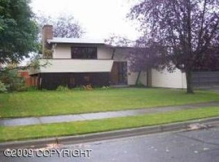1028 E 28th Ave, Anchorage, AK 99508