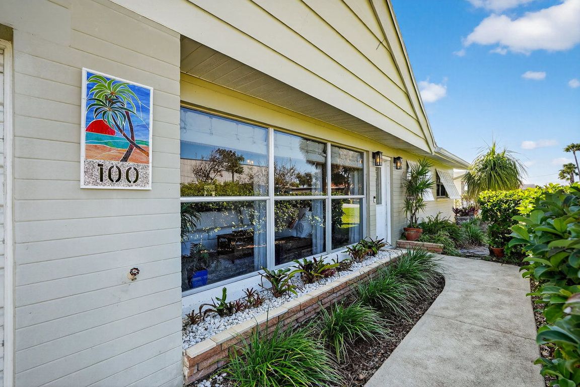 next background image