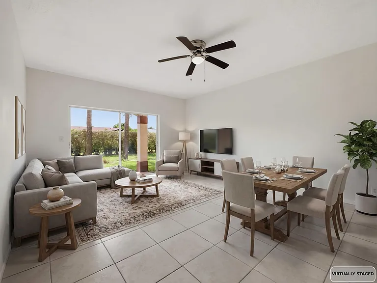 4535 Oak Terrace Dr — Photo 10