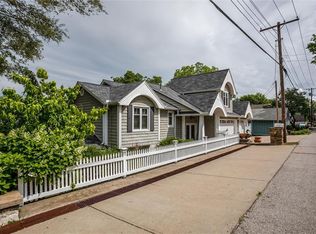 11 Dockside Dr, Lake Tapawingo, MO 64015