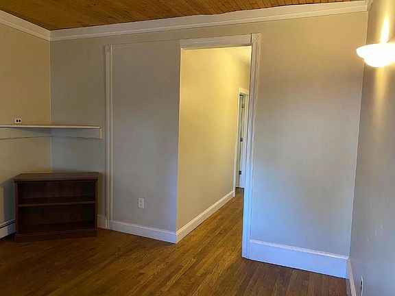 2nd image of 146 E Nields St #0