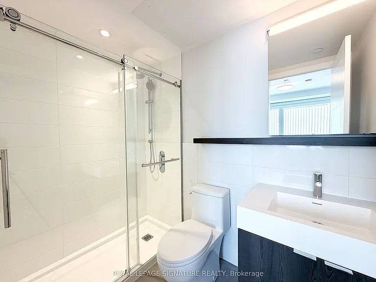 664 Spadina Ave #902 — Photo 19