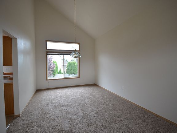 5th image of 12939 SE 306th Ct
