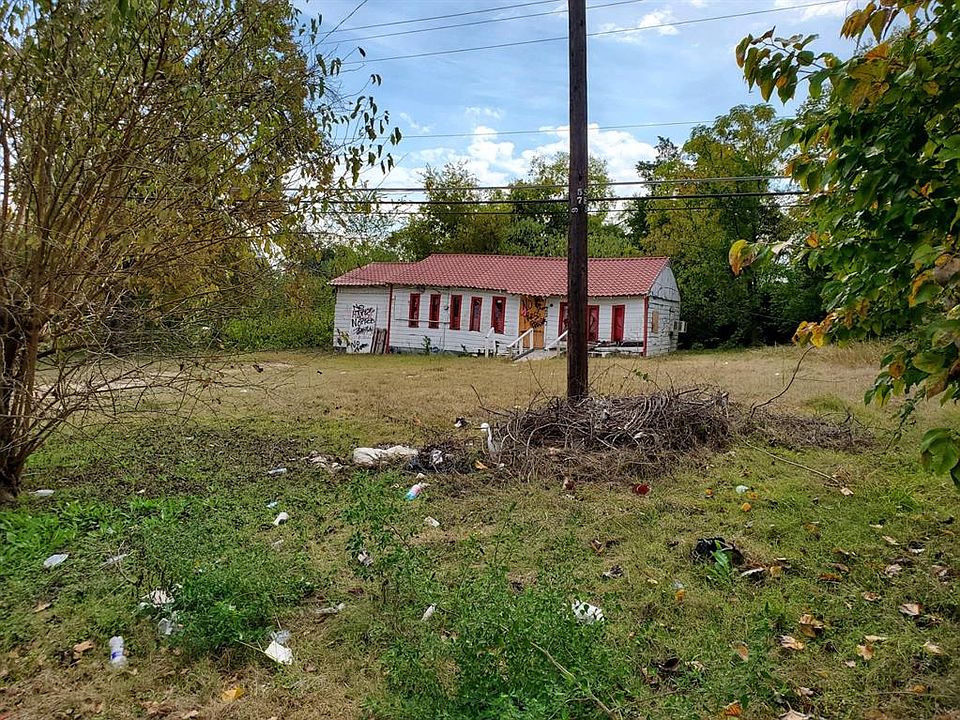 2nd image of 7040 Carter Rd