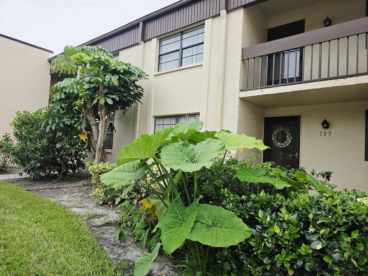 2 bed, 918 sqft, $1,650 — Photo 4
