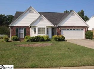 1 Raintree Cove Dr, Taylors, SC 29687