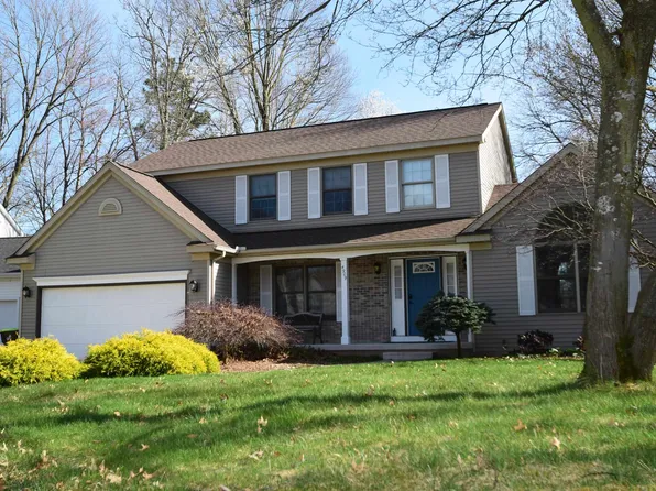 4909 Amberwood Ct, Midland, MI 48640