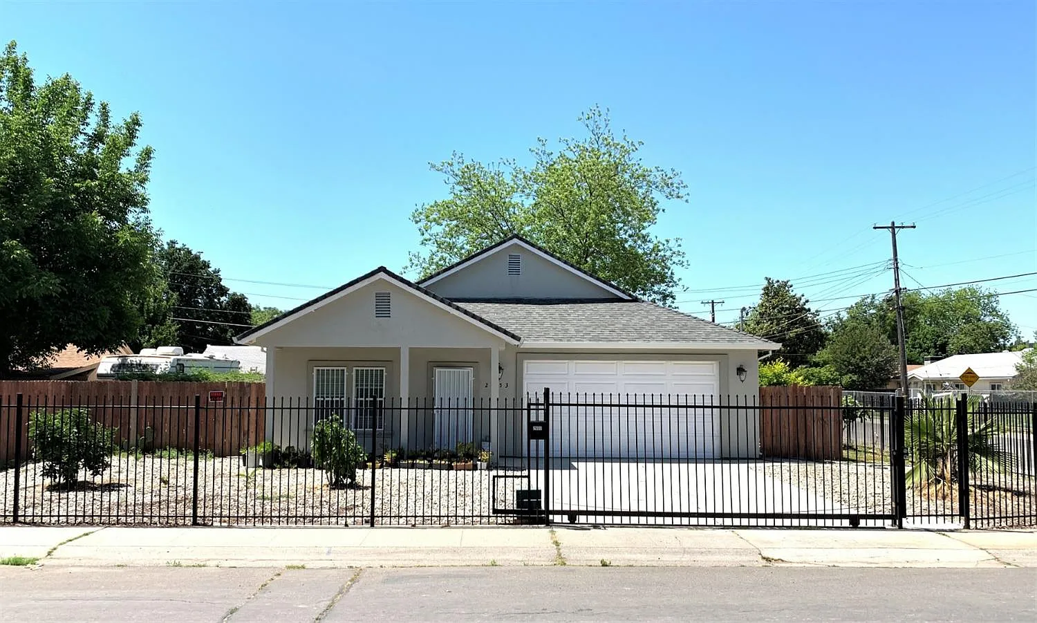 2653 American Ave photo 1