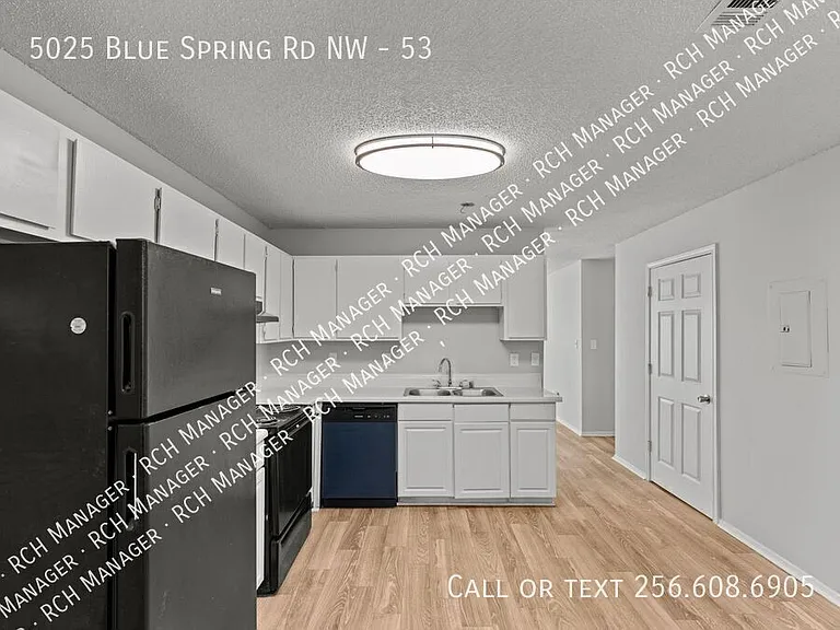 Wilshire Park Apartments — Photo 30