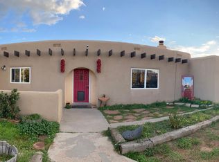 12 Azulejo Rd, El Prado, NM 87529