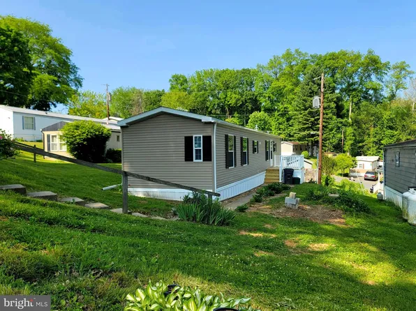50 Wisteria Dr, Conestoga, PA 17516