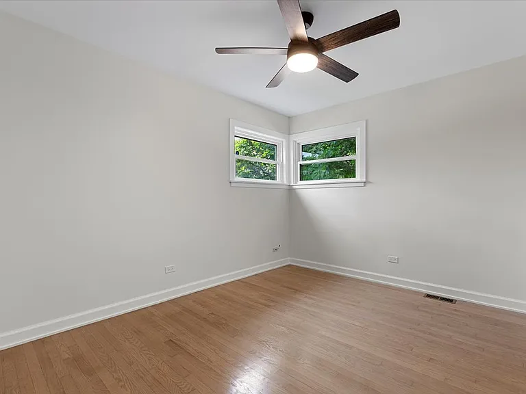 11358 S Rockwell St — Photo 9