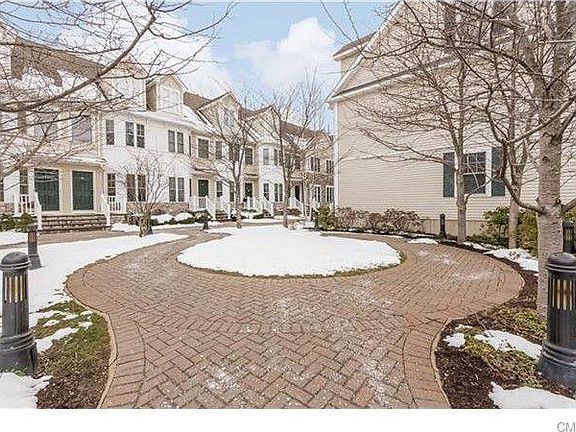 Beautifully manicured exterior