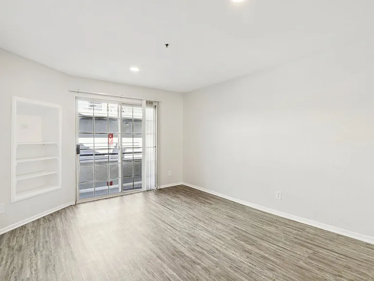 4378 Sepulveda Blvd — Photo 14