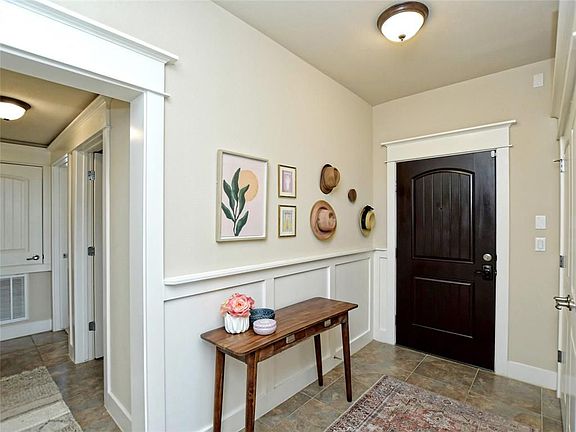 4th image of 17800 Maritime Point Dr Unit 203