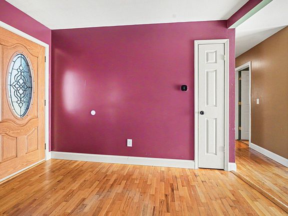 4th image of 5432 Rimmel Dr