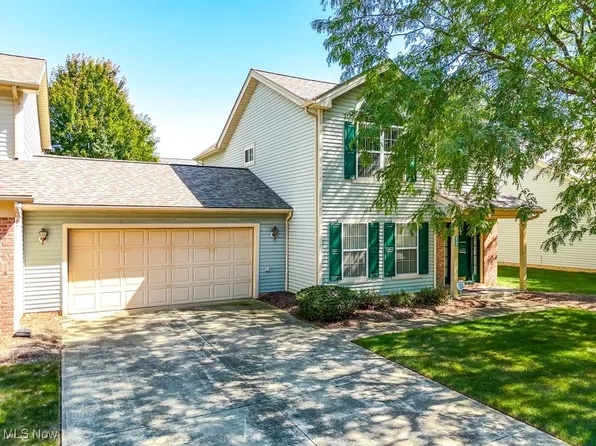 6731 Meadow Ln, Middleburg Hts, OH 44130