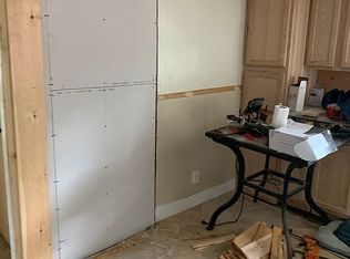 15 New Braintree Rd, West Brookfield, MA 01585