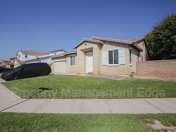 3rd image of 362 Cantata Ave