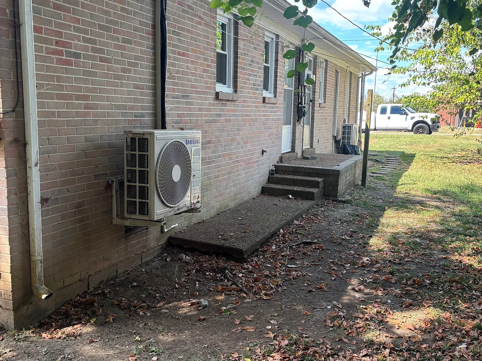 1117 Bridge St. — Photo 4