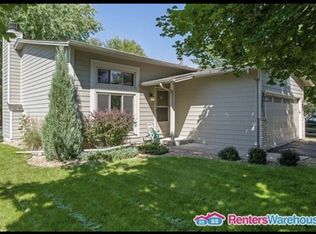 8550 Morgan Ln, Eden Prairie, MN 55347