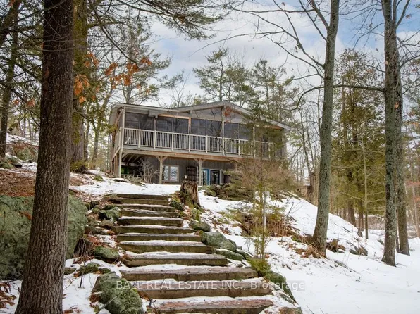 1084 Duck Pond Ln, Douro Dummer, ON K0L 2H0