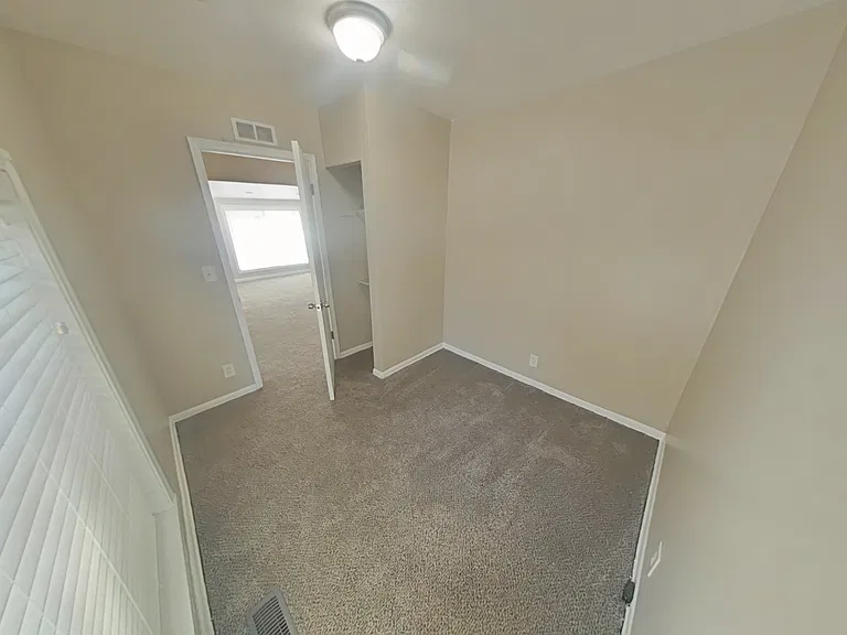 11099 Dodge Ave — Photo 3