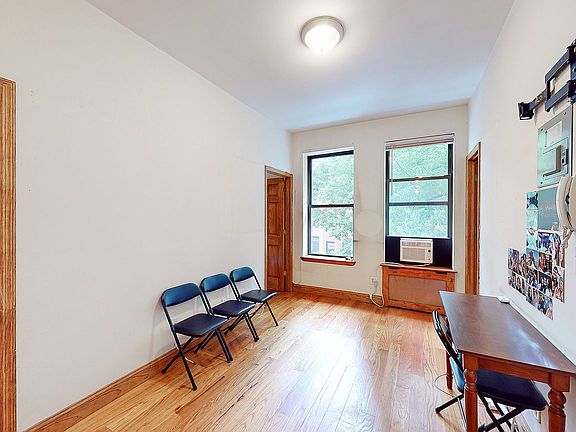 3rd image of 312 W 48th St APT 17