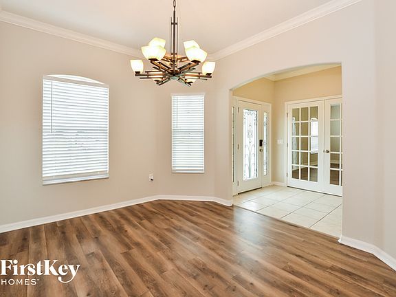 5th image of 1835 Escobar Ave