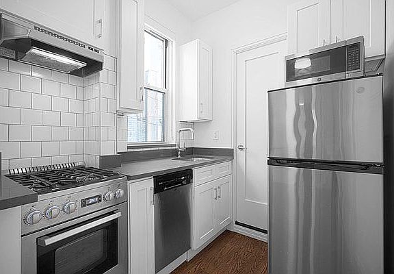 2nd image of 1422 3rd Ave APT 5C