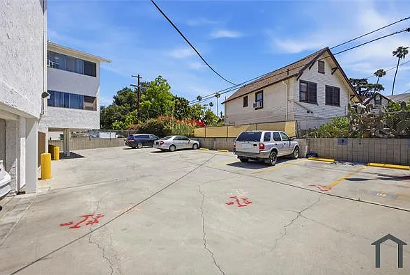 1922 S Hobart Blvd #9 — Photo 28