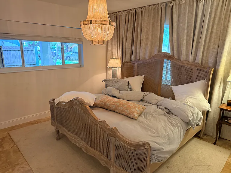 8240 SW 62nd Ct — Photo 3