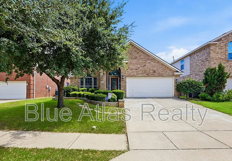 4353 Mountain Crest Dr — Photo 1